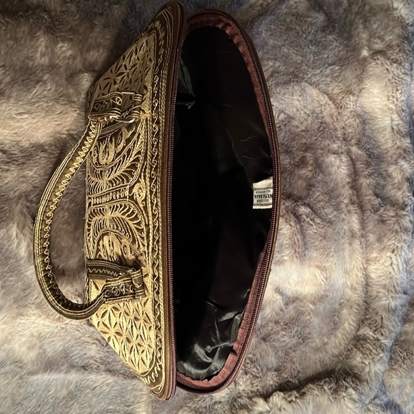 Kuta Raja Handbag - Picture 4 of 9